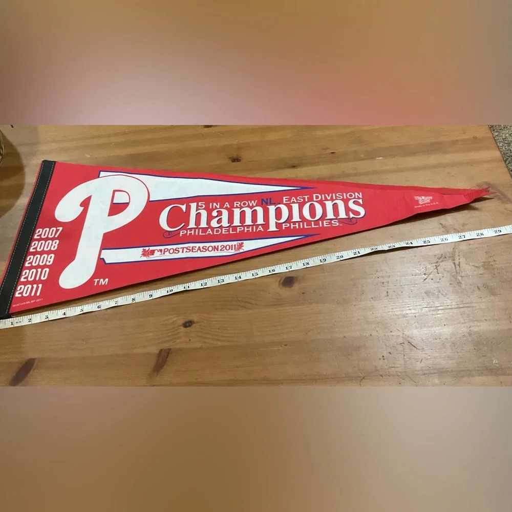 Wincraft: Philadelphia Phillies set of 3 felt baseball sport pennants 29”inches